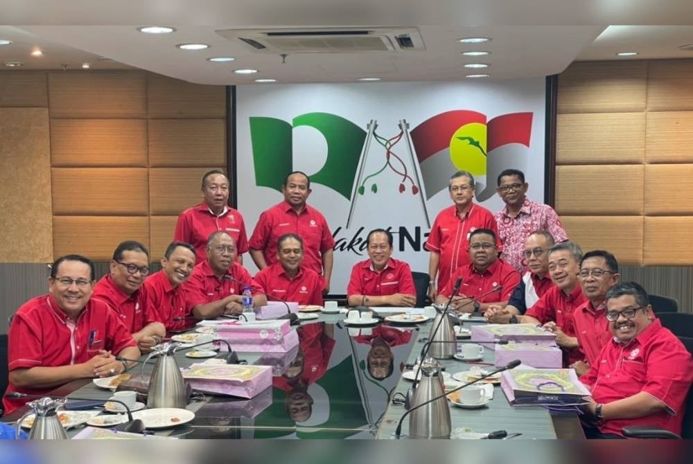 Umno secretary-general Datuk Seri Ahmad Maslan and other Umno members during the Umno Secretary-General Meeting held at the Kuala Lumpur Trade Centre.