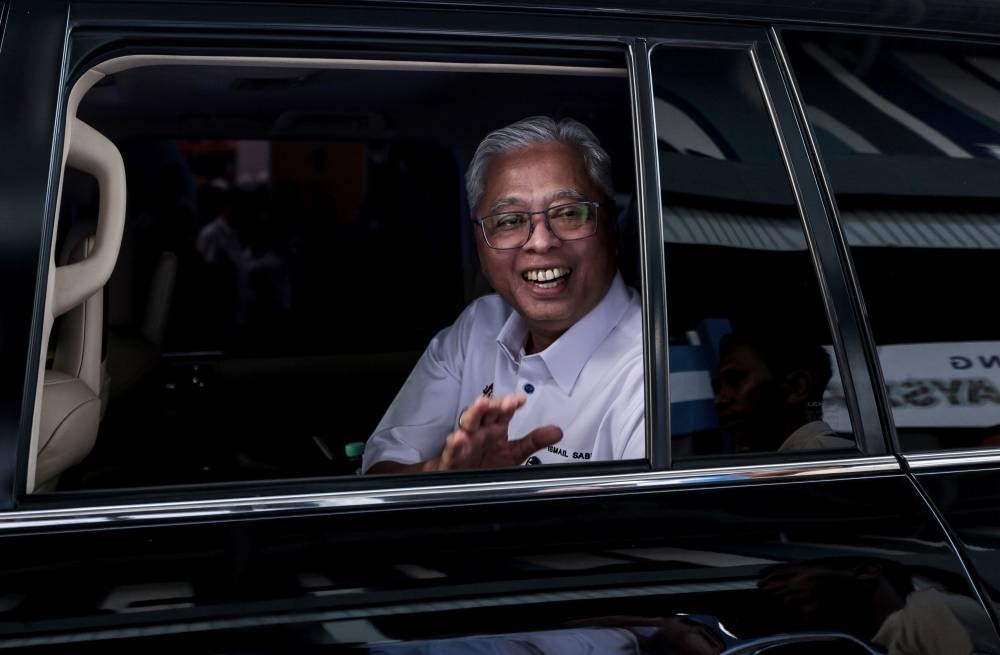 Ketereh Umno division has proposed that current Umno vice president Datuk Seri Ismail Sabri Yaakob be chosen as the country’s next Prime Minister when BN forms the government after GE15. - BERNAMA