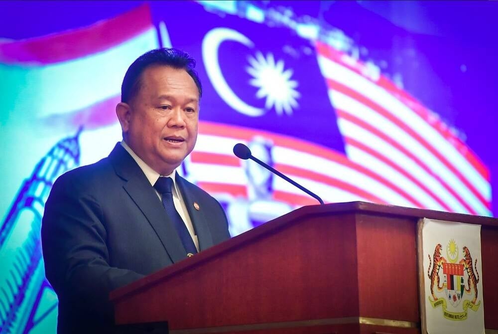 Alexander Nanta Linggi - Bernama Photo