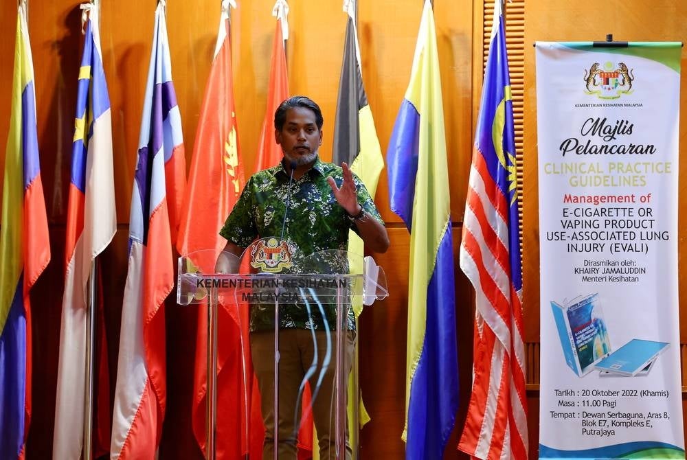 Caretaker Health Minister Khairy Jamaluddin - BERNAMA