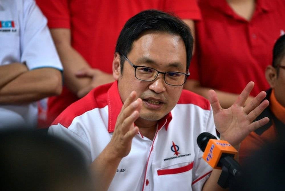  Sarawak DAP chairman Chong Chieng Jen - BERNAMA photo