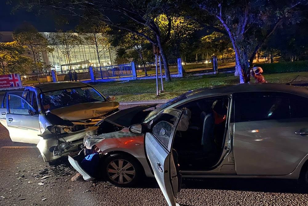 The crash involving a Toyota Vios and Avanza killed a girl in Iskandar Puteri on Tuesday night. - Photo courtesy of JBPM Iskandar Puteri
