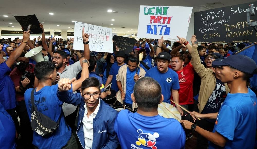 BN supporters present at WTCKL today. (Photo by BERNAMA)