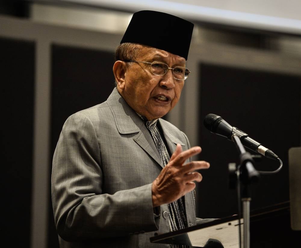 Tan Sri Dr Rais Yatim - BERNAMA FILE PIX