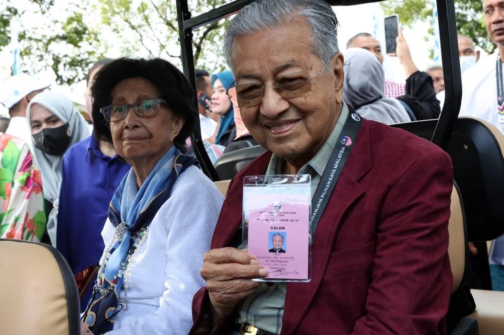 Dr Mahathir Mohamad contesting the Langkawi seat 