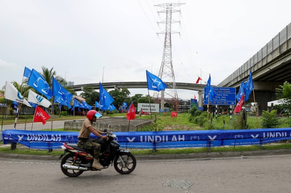 The replacement holiday was also given as a sign of appreciation to electors for going out to fulfill their responsibility as voters. - Bernama Photo