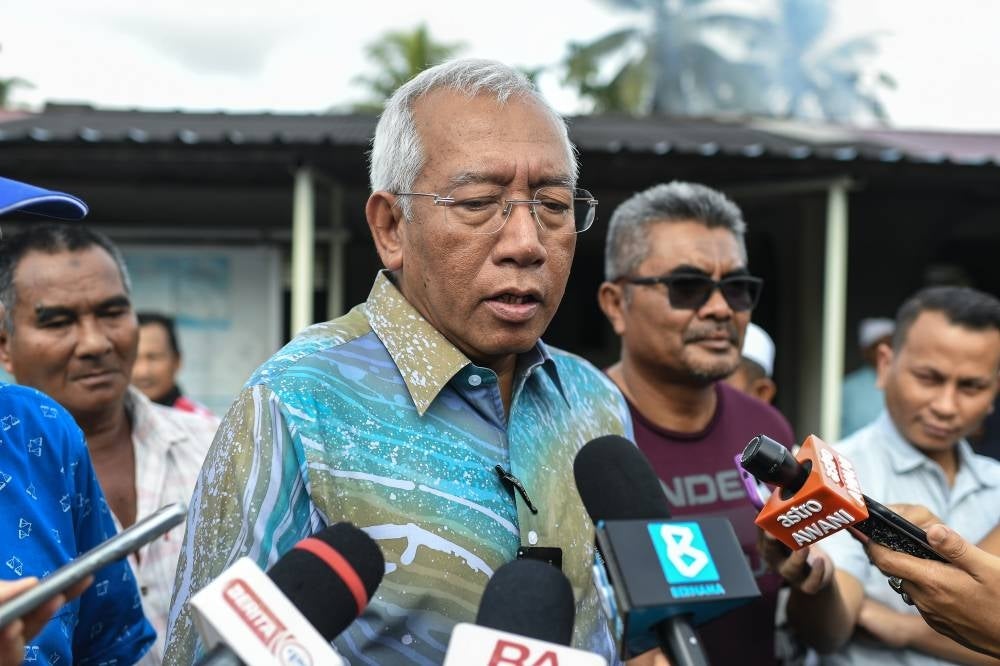 Mahdzir said people can justify the performance of their elected representatives based on their service. - Bernama Photo