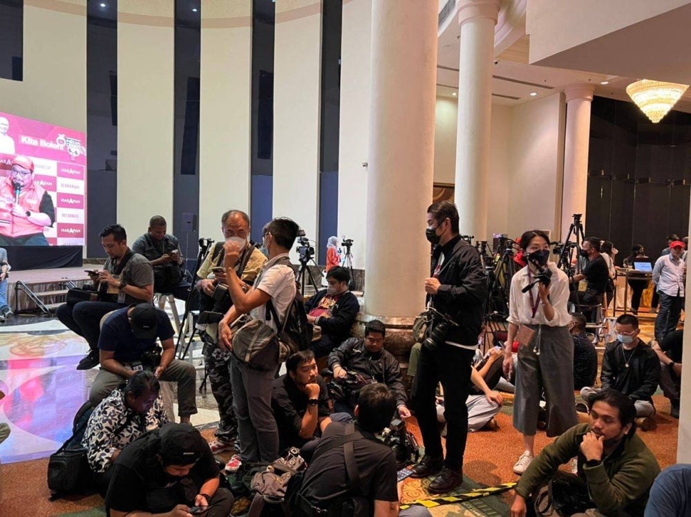 Media personnel waiting for Anwar at the hotel