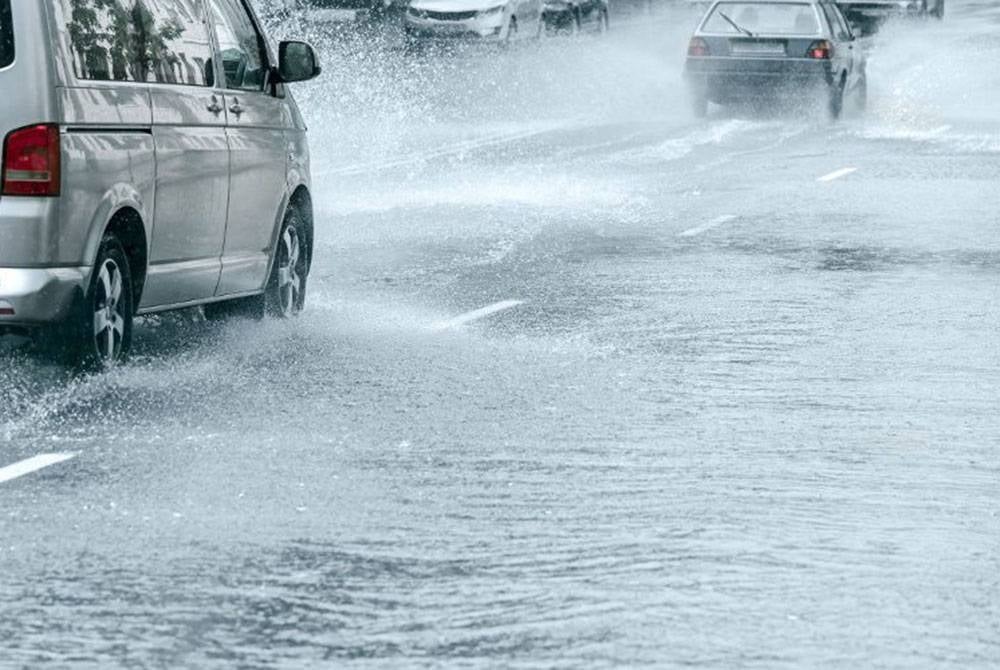 MetMalaysia issues warning of continuous rain in four states from tomorrow until Dec 3.