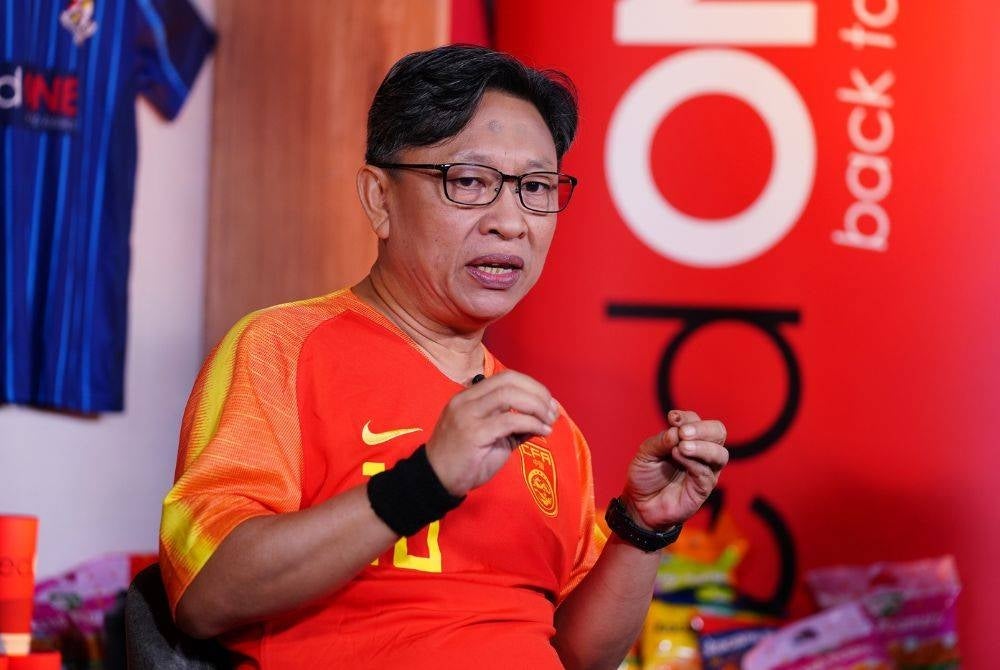 Former FA of Malaysia Assistant General Secretary, Abang Zulkarnain Abang Abdurahman on Sinar Daily's Footy Forum