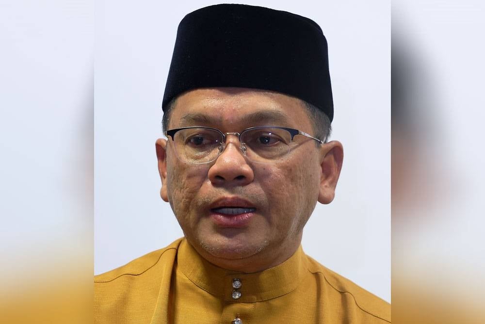 Na'im said the absence of deputy ministers did not hinder his efforts to lead the portfolio and look after matters related to Islamic affairs in the country. Photo by BERNAMA