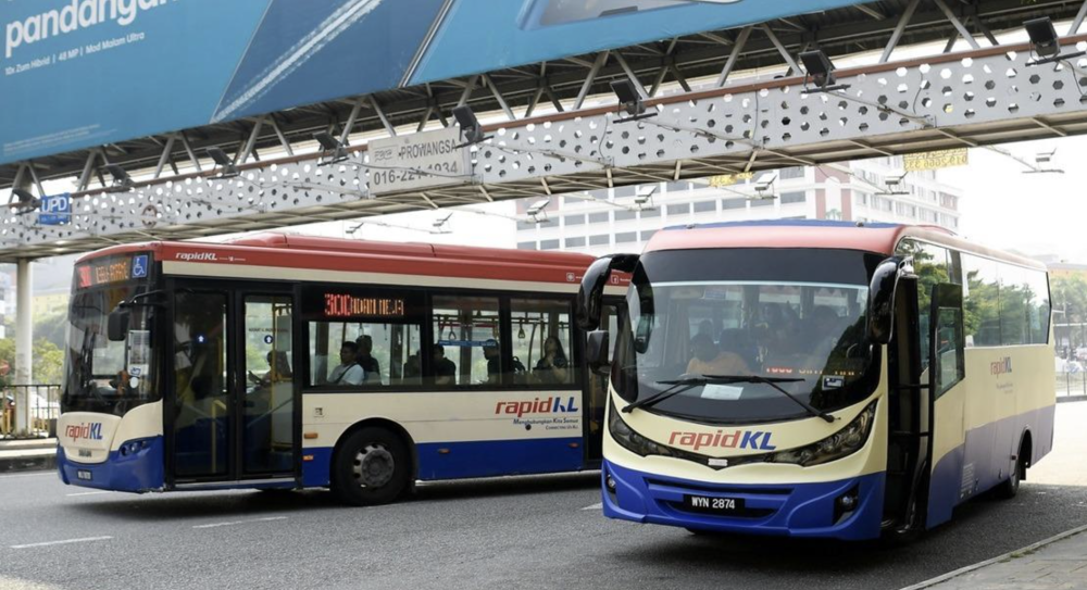 Prasarana through Rapid Bus Sdn Bhd plans to add nearly 300 buses including 100 electric buses involving an allocation of RM180 million, in 2024.- BERNAMA