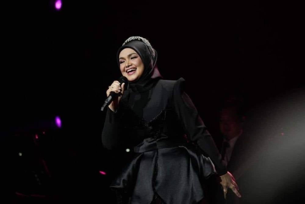 Famed songstress, Datuk Seri Siti Nurhaliza Tarudin - Facebook