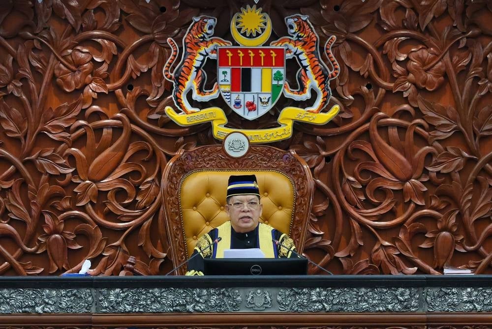 Former Gurun assemblyman Datuk Johari Abdul was elected as the new Speaker of Dewan Rakyat at the First Meeting of the First Session of the 15th Parliament in Parliament House, today. Photo by Bernama.