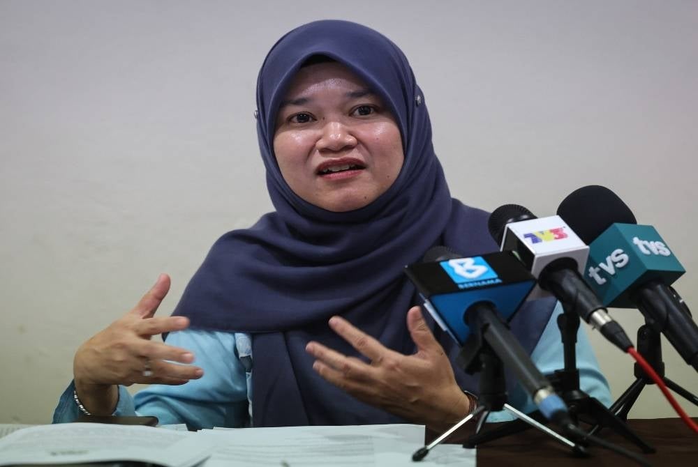 Its minister, Fadhlina Sidek said the ministry was waiting for a complete report from the state education department and the district education department regarding the damage sustained by schools - BERNAMA