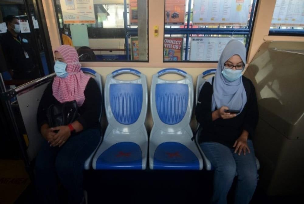 Mutiara Pass holders can use the Rapid Penang bus service throughout the state for free on all routes and at all times - BERNAMA