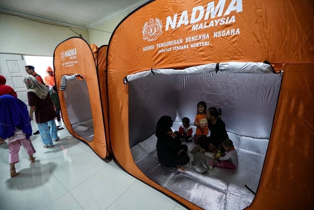 PPS at Masjid Kampung La was the last to close at about 11am today, after 22 victims from five families left the place. Photo for illustrative purposes only - BERNAMA FILE PIX