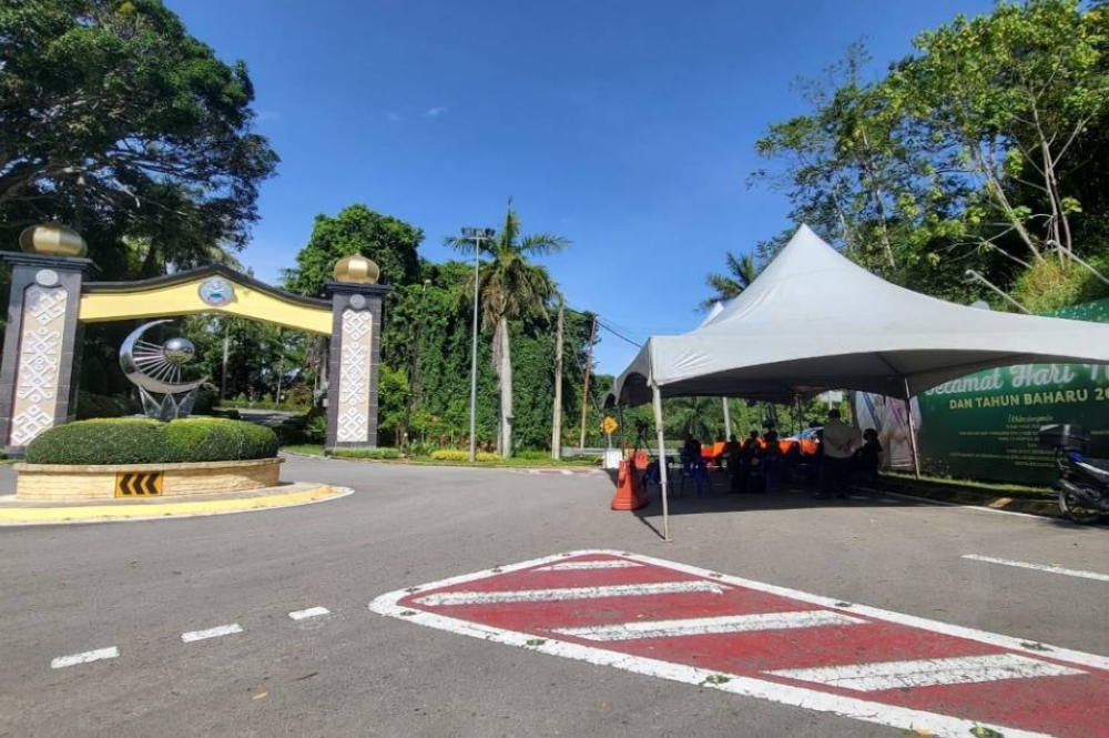 Media continues to focus on Istana Seri Kinabalu