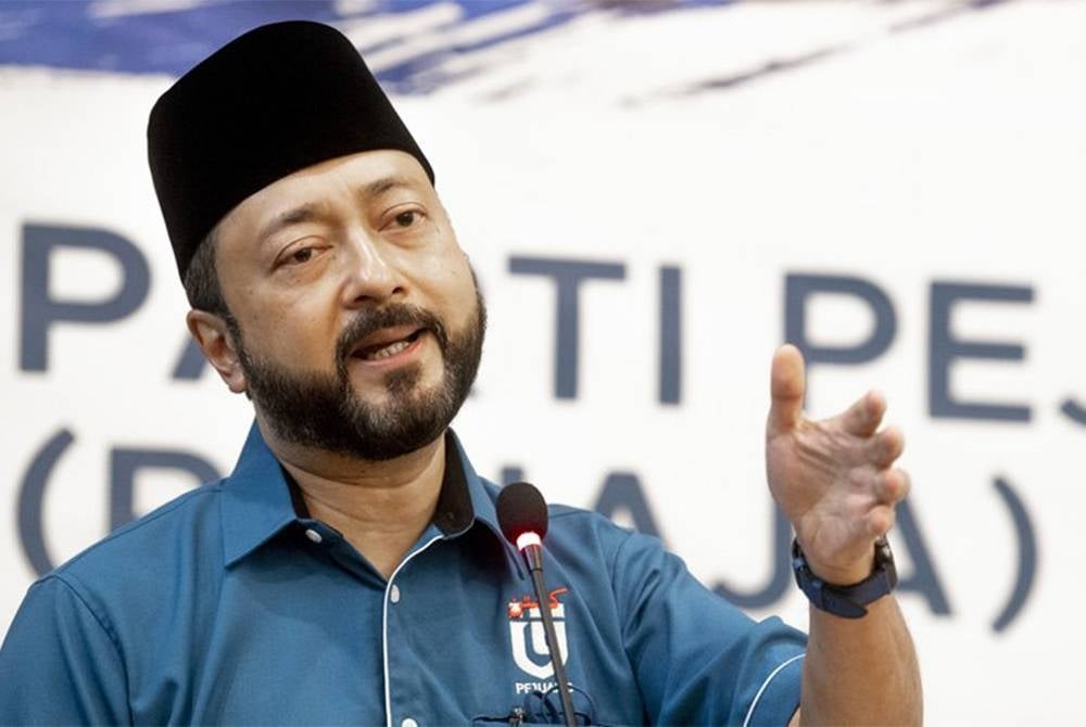 Pejuang president Datuk Seri Mukhriz Mahathir's speech in conjunction with the party's second general assembly will focus on its direction after the harsh defeat in GE15. - Photo: BERNAMA