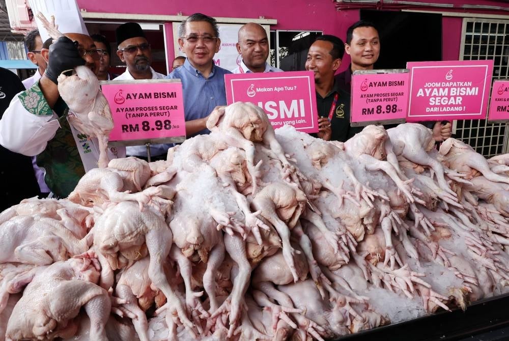 Govt to review chicken ceiling price - Salahuddin Ayub
Bernama Photo