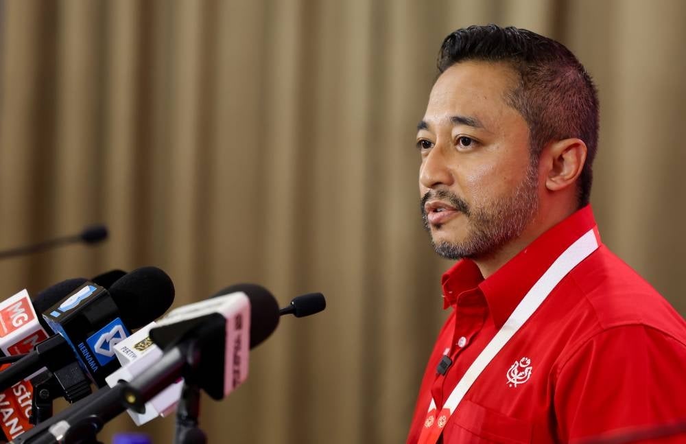  Umno infornation chief Isham Jalil