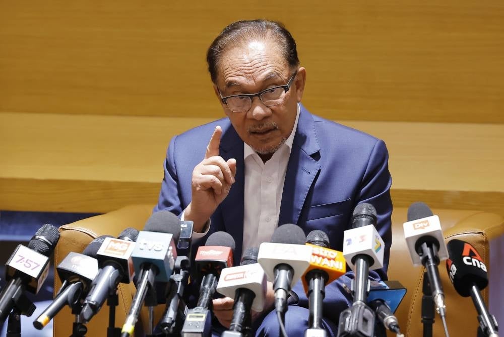Anwar. - Photo by Bernama.