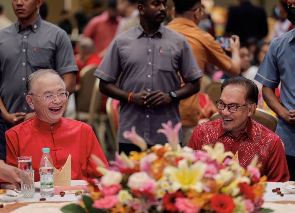 Prime Minister Datuk Seri Anwar Ibrahim with MCA president Datuk Seri Wee Ka Siong during the MCA Chinese New Year open house at Wisma MCA at Jalan Ampang, today. - BERNAMA