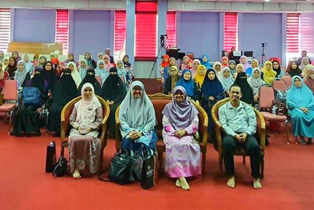Panellists of the ‘Haruan Makan Anak’ seminar held at the state's public library yesterday.