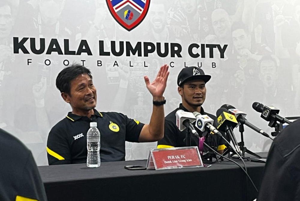 Perak FC coach Datuk Lim Teong Kim and Wan Zack Haikal 