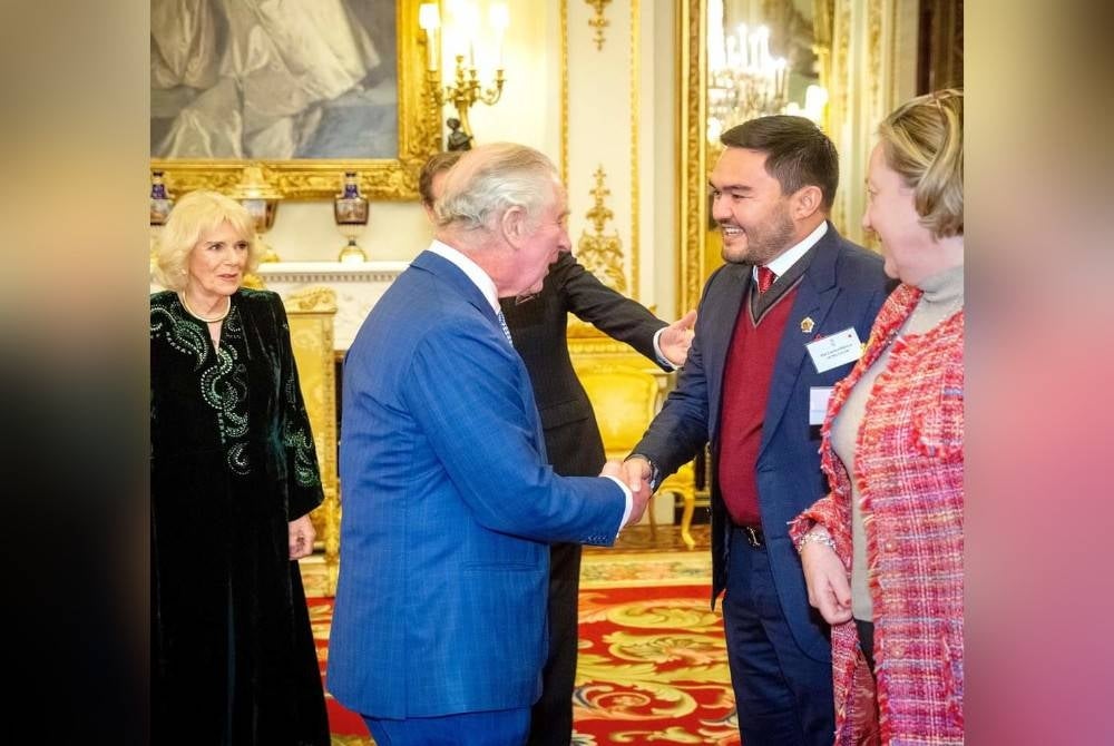 Tengku Amir Shah meeting King Charles III recently in an event held at the Buckingham Palace - Royal Selangor Office facebook page 
