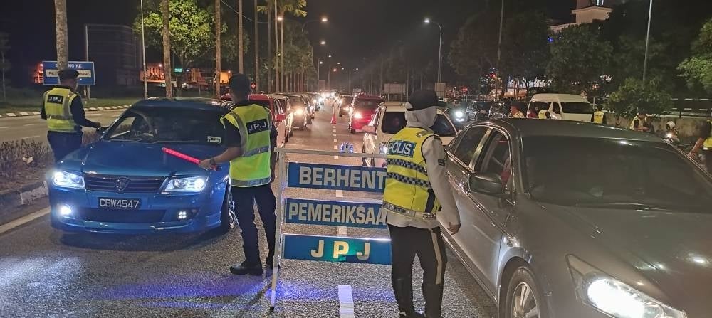 JPJ deputy director-general (management) M Janagarajan says such licence are not legitimate