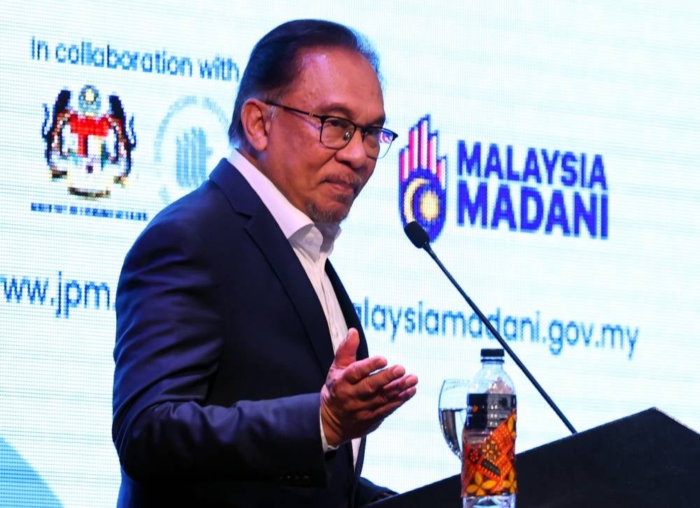 The salaries and wages of civil servants will be discussed again when the country’s coffers improve and the nation’s fiscal deficit can be reduced, said Prime Minister Datuk Seri Anwar Ibrahim. - BERNAMA