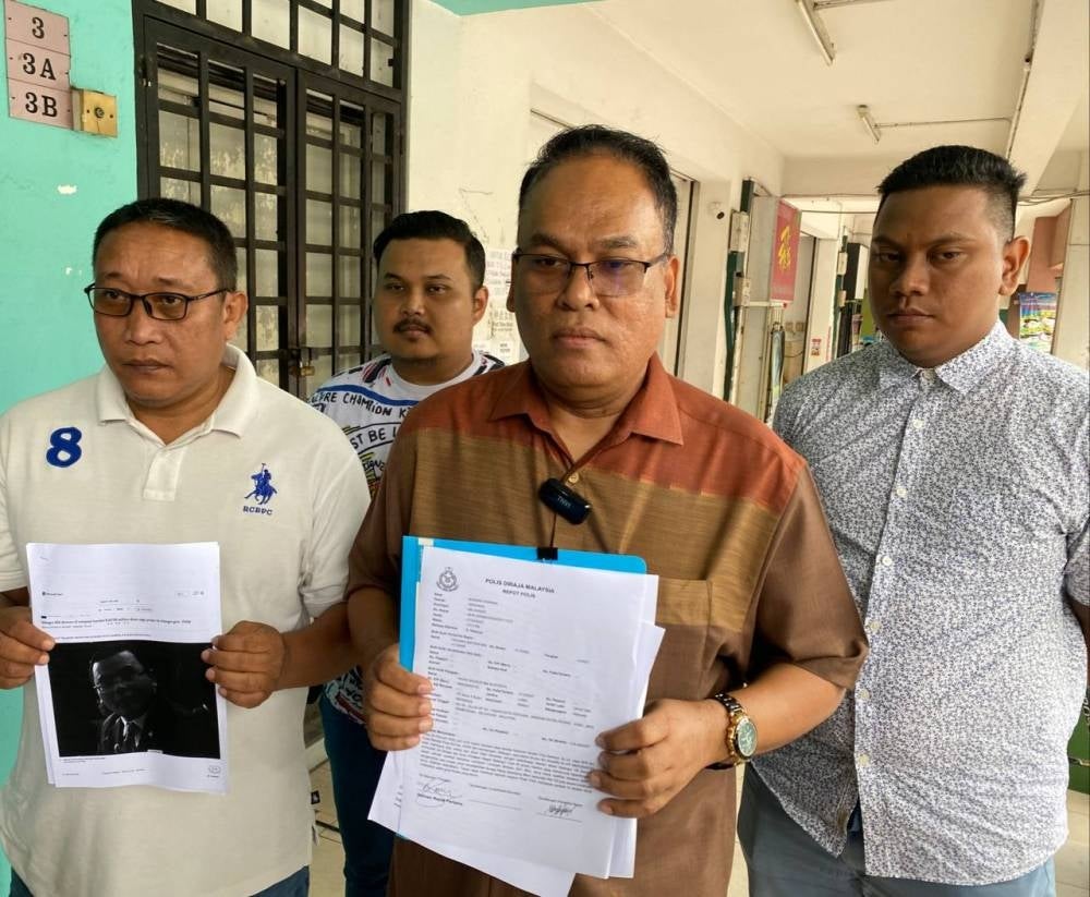 Selangor Bersatu lodged a police report against Selangor Menteri Besar Datuk Seri Amirudin Shari and several other individuals including a state government exco over allegations of abuse of power.