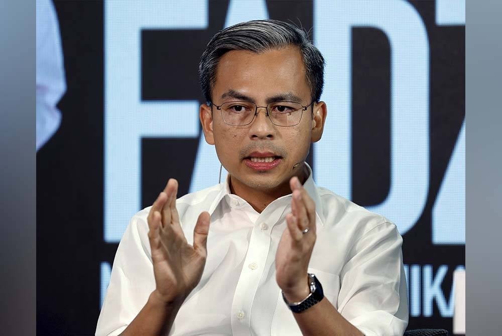 Communications and Digital Minister Fahmi Fadzil - Foto Bernama
