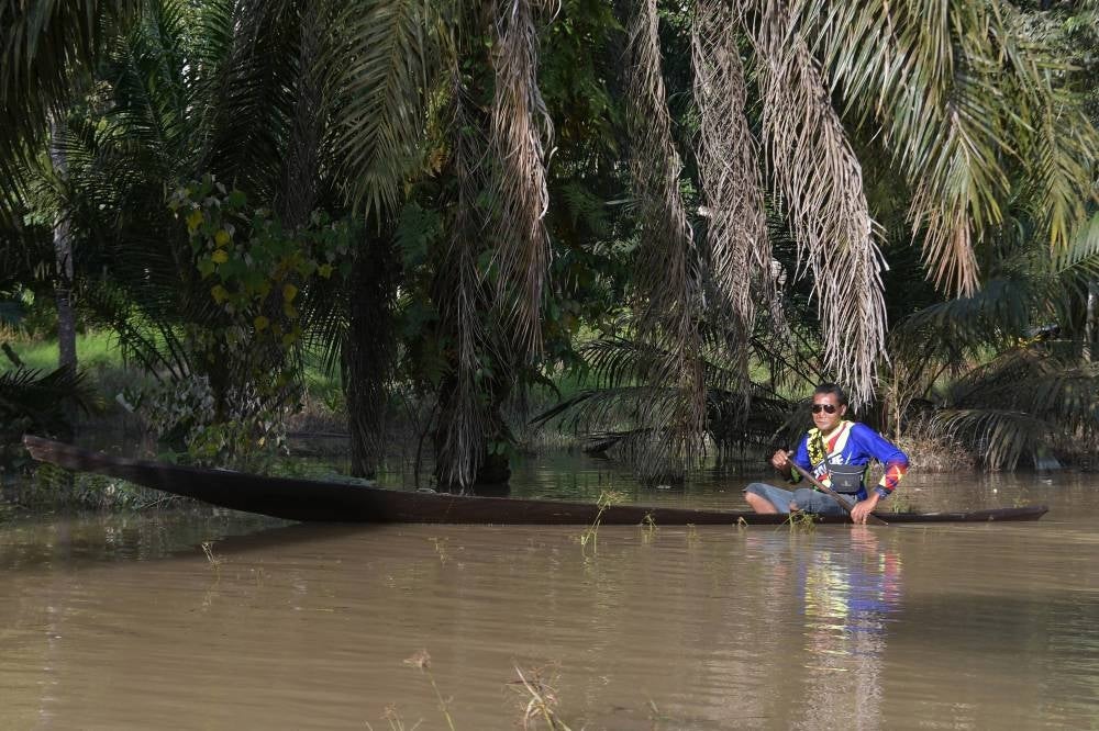 The flood situation in Johor is showing signs of recovery as the number of evacuees in the state has dropped to 36,086 people as of 8am today from 37,503 last night. - BERNAMA