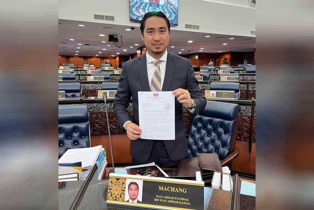 Wan Ahmad Fayhsal with a motion on alleged failure of the Prime Minister Datuk Seri Anwar Ibrahim's official visit to Saudi Arabia in the Dewan Rakyat