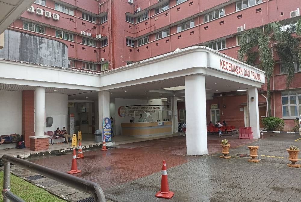 Sultana Aminah Hospital Trauma and Emergency unit continues to receive patients as usual. - FILEPIC