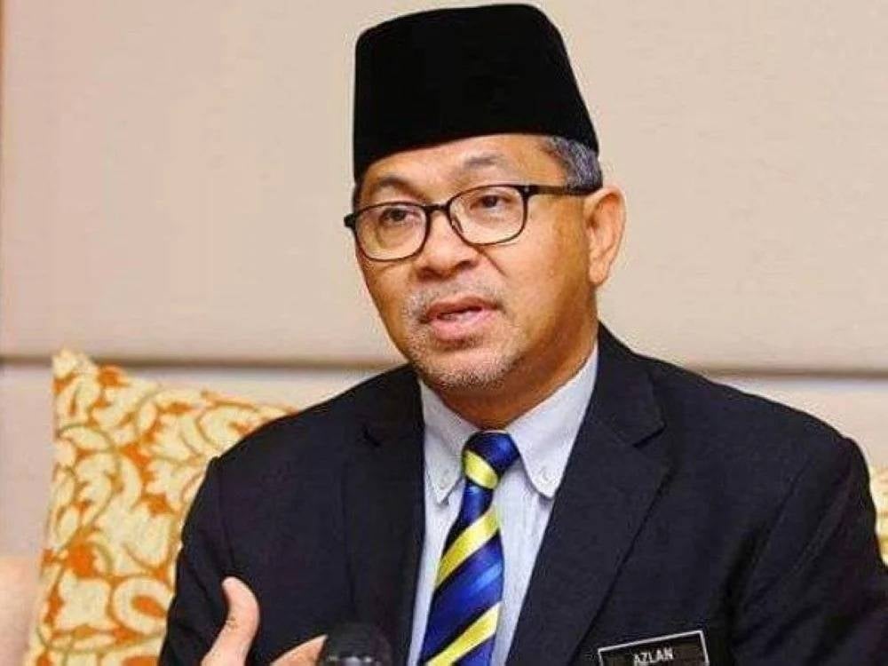 Former Perlis Menteri Besar Datuk Seri Azlan Man
