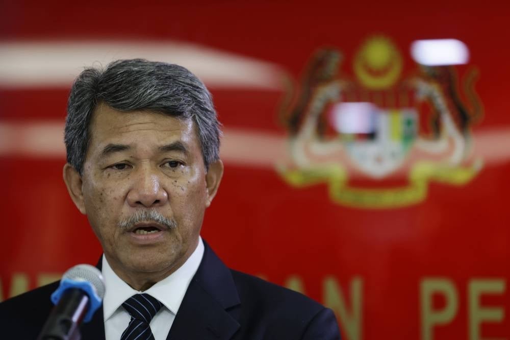 Defence Minister Datuk Seri Mohamad Hasan said the Malaysian Armed Forces’ six-week stint in providing medical assistance to earthquake victims have not been forgotten by Turkish leadership, especially its Defence Minister Hulusi Akar. - BERNAMA