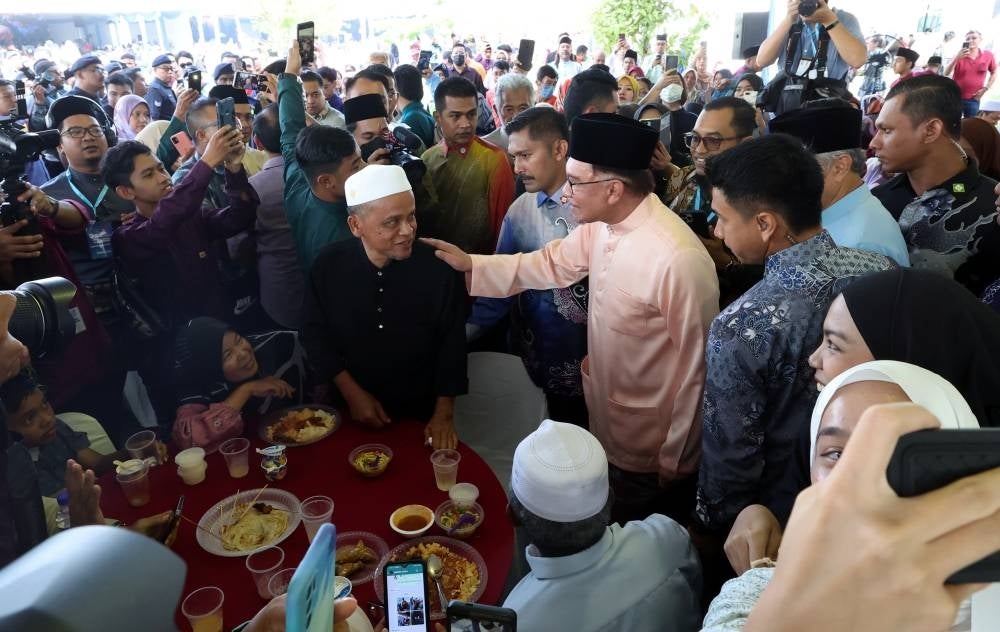 Prime Minister Datuk Seri Anwar Ibrahim greeting the people who attended the Malaysia Madani Aidilfitri Open House, today.
