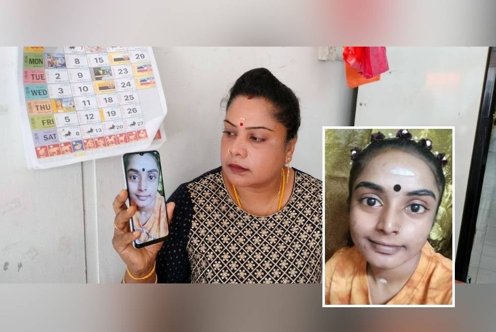 A Laletha showing Tava's picture. (Smaller image, Tava)