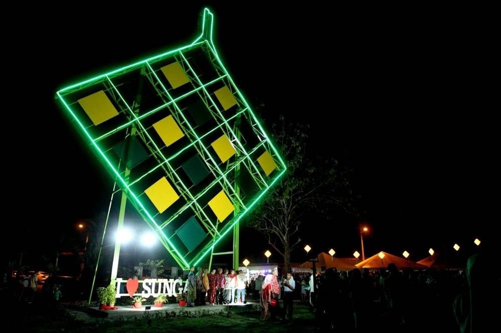 Massive replica of the ketupat is one of the initiatives for the Year of Visit to Perak 2024 -Bernama photo