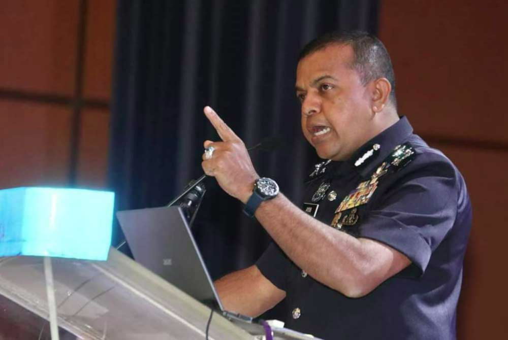 Bukit Aman Criminal Investigation Department (CID) director Datuk Seri Ayob Khan Mydin Pitchay - FILE PIX