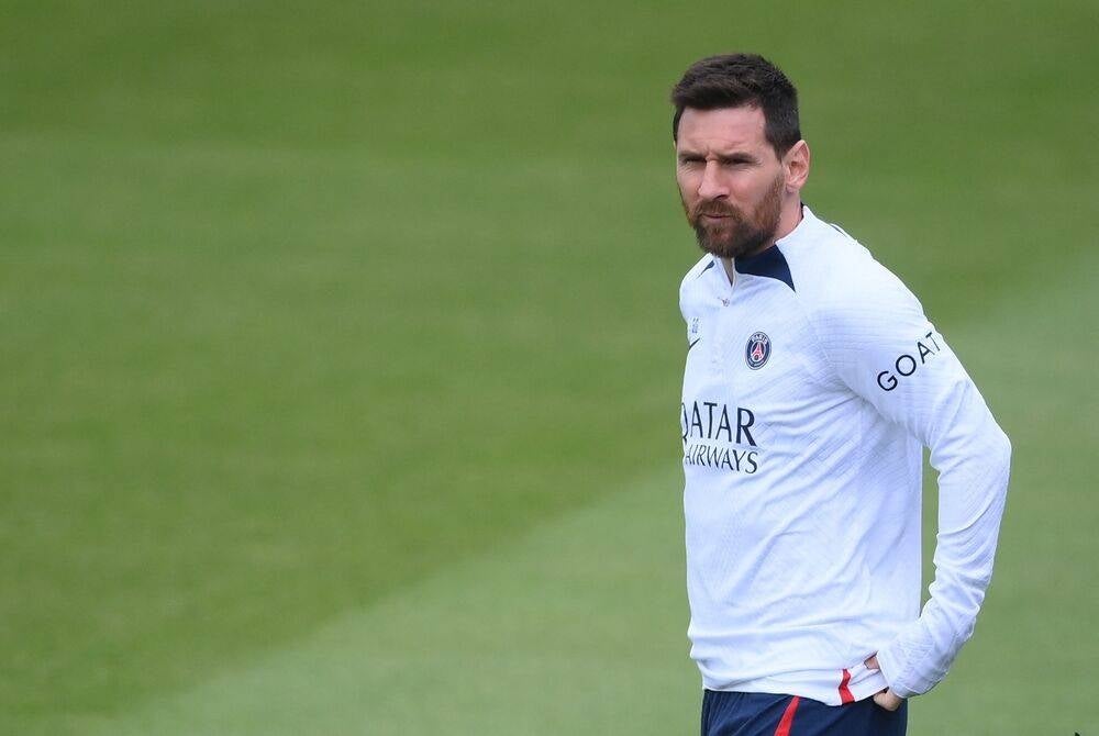 Paris Saint-Germain's Argentine forward Lionel Messi attends a training session of the French Ligue 1 football club Paris Saint-Germain (PSG) in Saint-Germain-en-Laye, in the north-western outskirts of Paris, on May 12, 2023. (Photo by FRANCK FIFE / AFP)