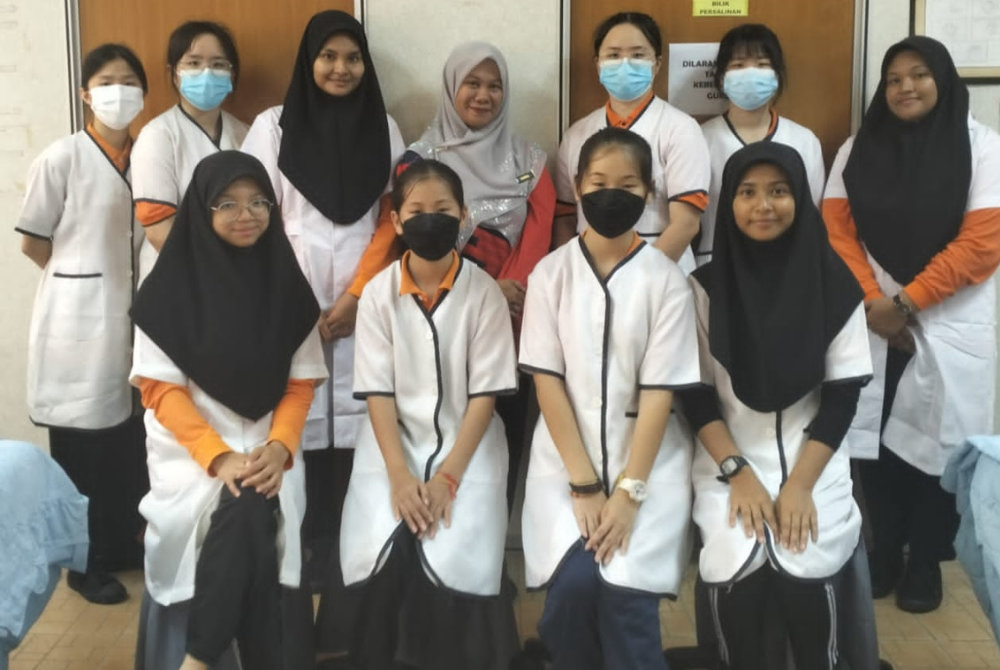 Art teacher, Nareha Mat Salleh