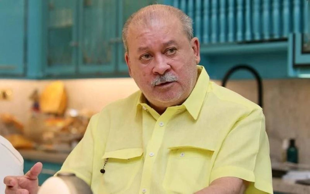 The Sultan of Johor, Sultan Ibrahim Sultan Iskandar, expressed his disappointment over the poor condition of buildings, maintenance, and cleanliness of low-cost flats in the state recently. Photo from Facebook