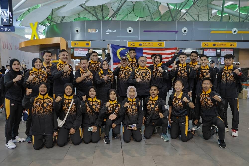  National silat team at the Kuala Lumpur International Airport 2 (KLIA2) before departing for Phnom Penh to participate in the 2023 Cambodia SEA Games - Bernama Pix