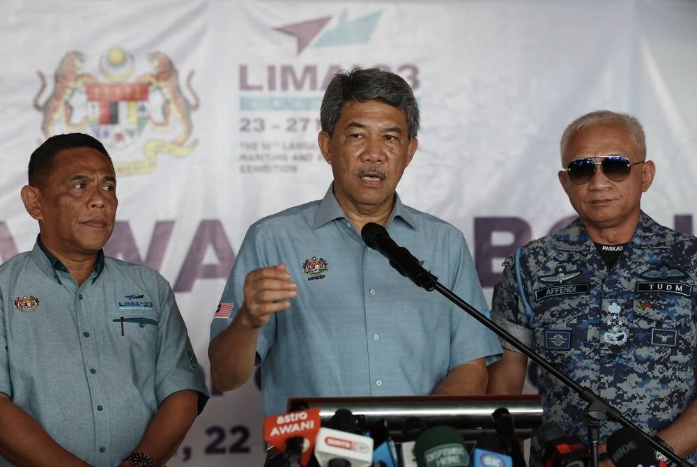 Defence Minister Datuk Seri Mohamad Hasan at a press conference after conducting a media survey in conjunction with the Langkawi International Maritime and Aerospace Exhibition (Lima '23) at Resort World Langkawi. - BERNAMA