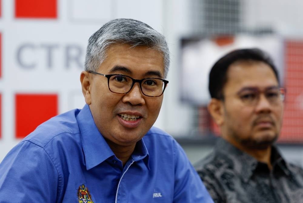 Investment, Trade and Industry Minister Tengku Datuk Seri Zafrul Abdul Aziz (left) during a press conference after visiting Composites Technology Research Malaysia Sdn Bhd (CTRM) in Batu Berendam. - BERNAMA