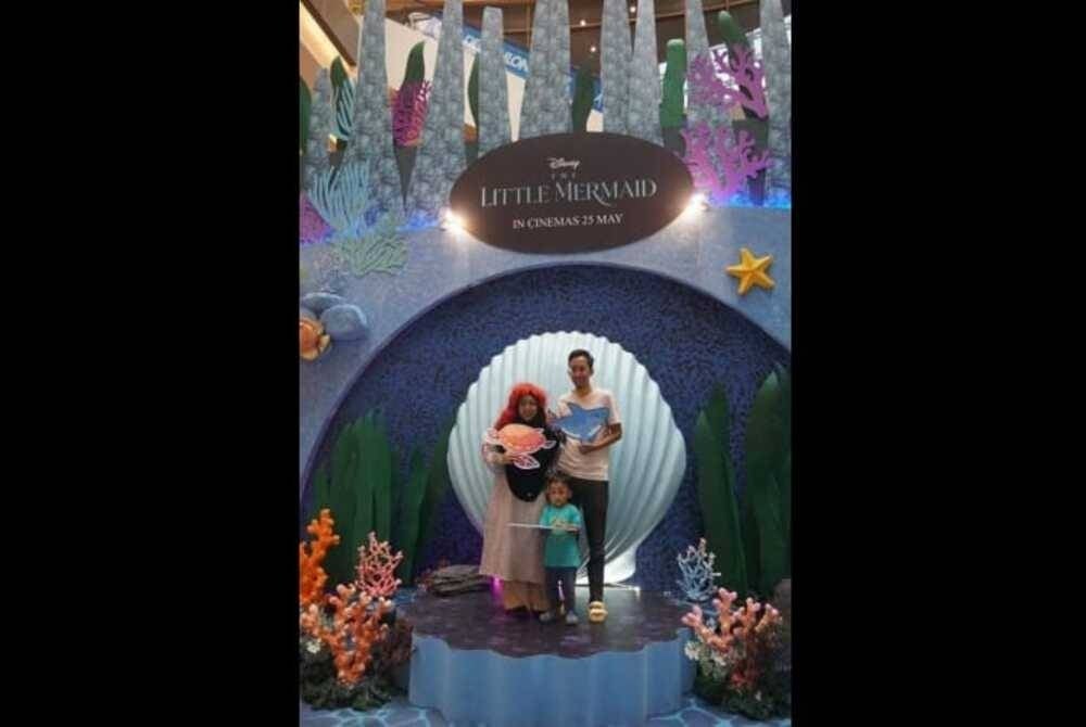 The movie "The Little Mermaid" created its own phenomenon when there were diehard fans who went to watch it in cinemas clad in full mermaid costume. - Facebook